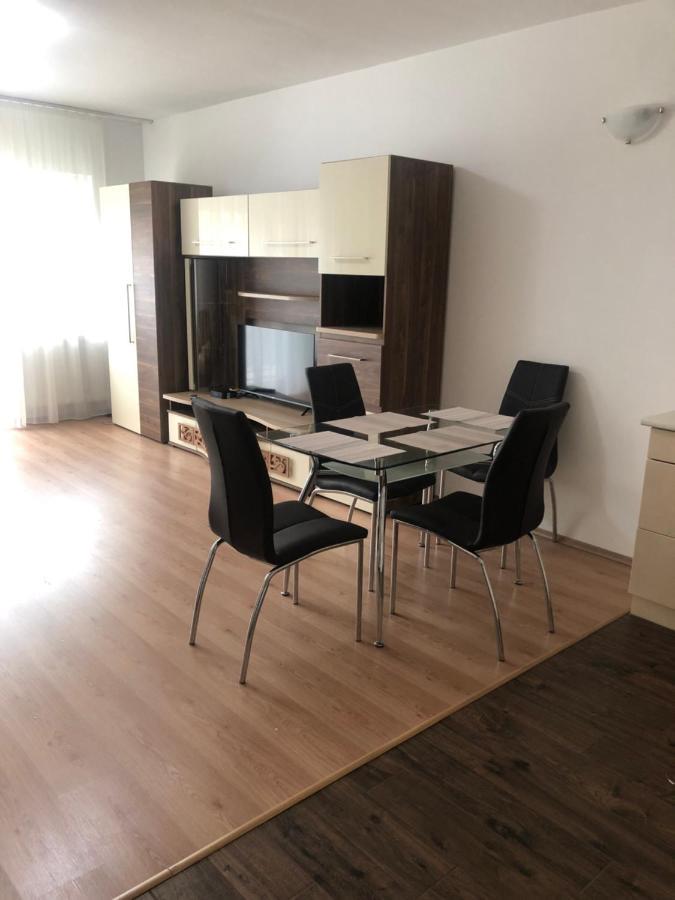 Freedom Apartament *